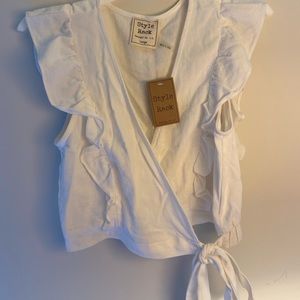NWT ivory ruffled crop top